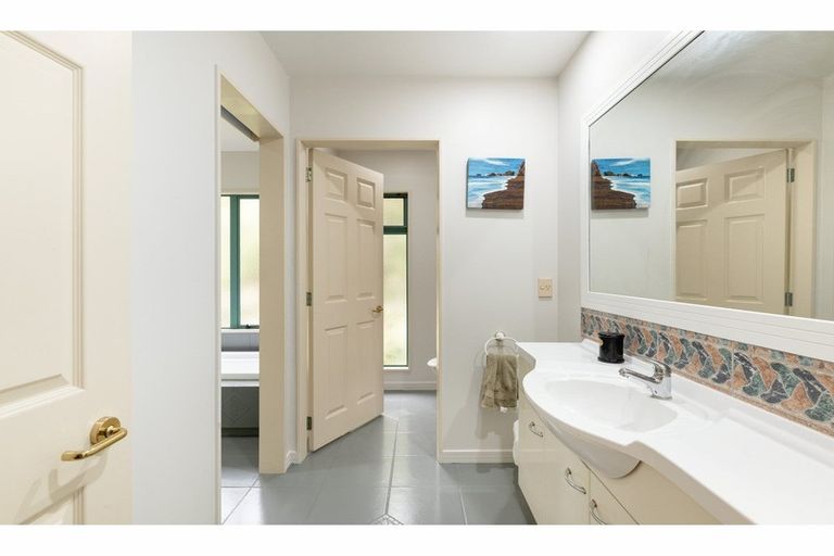 Photo of property in 48 Diamond Head, Hairini, Tauranga, 3112