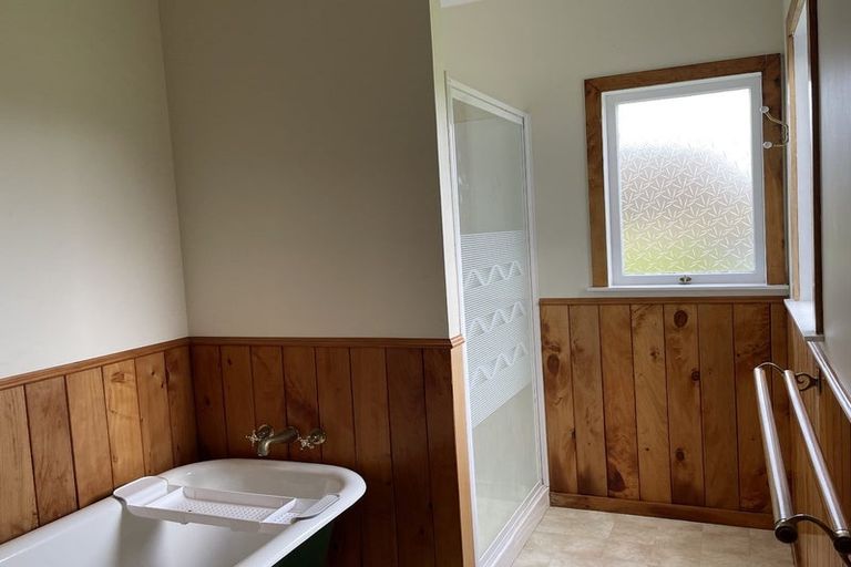 Photo of property in 1035 Kahikatea Flat Road, Waitoki, Kaukapakapa, 0871