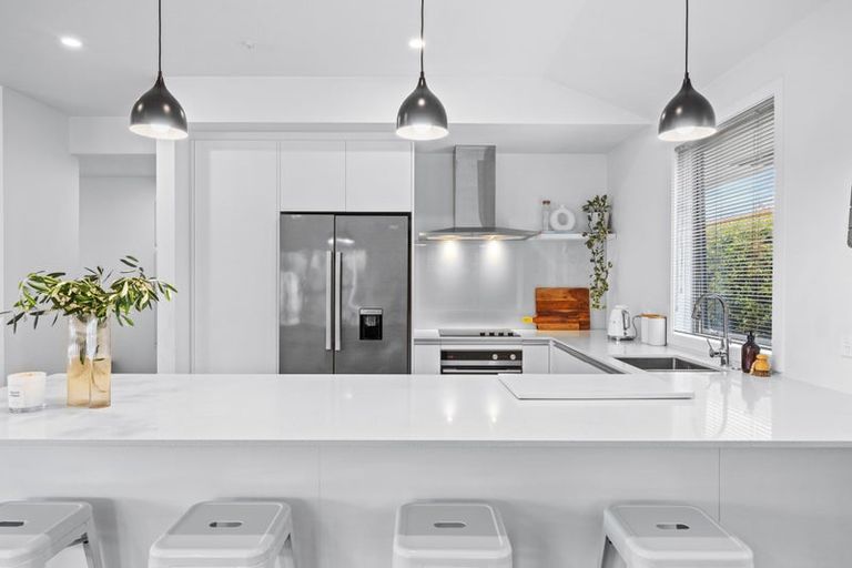 Photo of property in 6a Hatton Road, Orewa, 0931