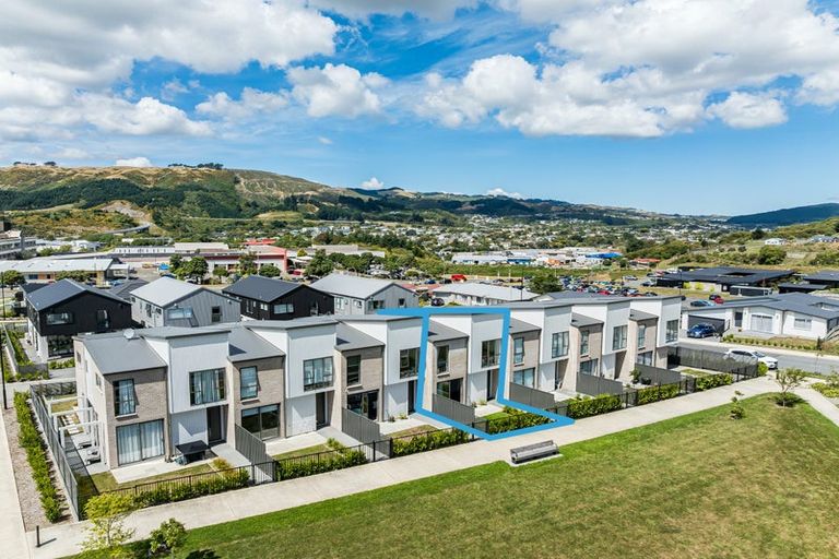 Photo of property in 8 Tokitoki Way, Kenepuru, Porirua, 5022