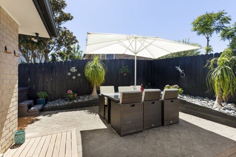 Photo of property in 23b Elliot Street, Howick, Auckland, 2014