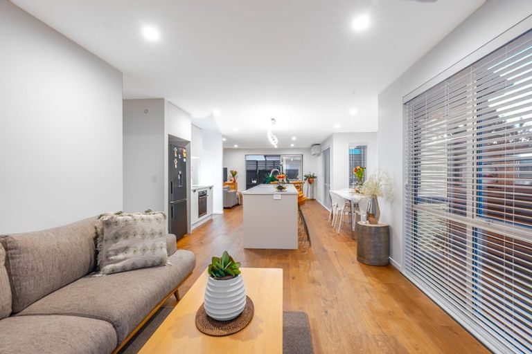 Photo of property in 2/179 Weston Road, St Albans, Christchurch, 8052