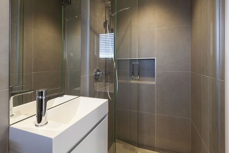 Photo of property in 32c Glandovey Road, Fendalton, Christchurch, 8052