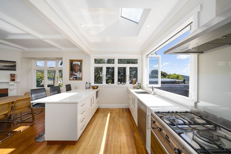 Photo of property in 29 Seaview Road, Paremata, Porirua, 5024