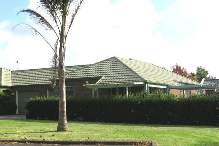 Photo of property in 4 Glenarden Way, Ranui, Auckland, 0612