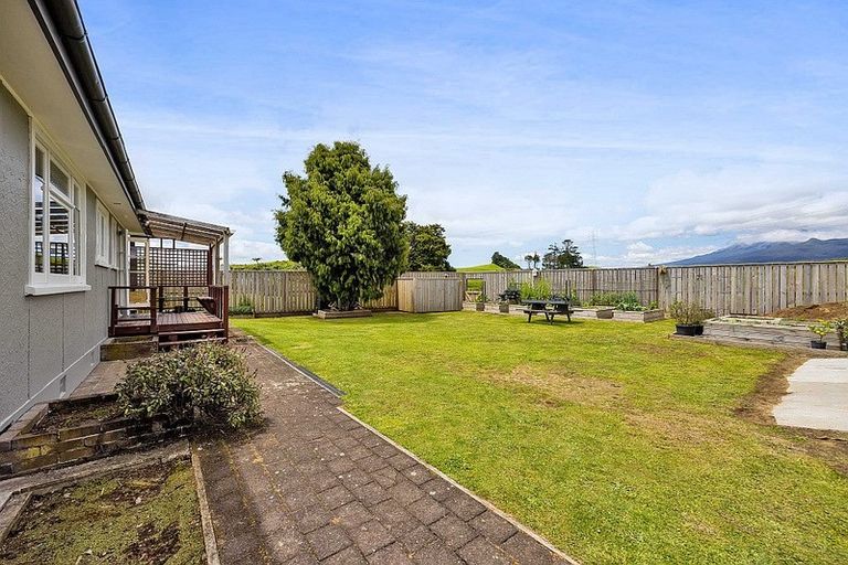 Photo of property in 6 Hurworth Road, Hurworth, New Plymouth, 4371