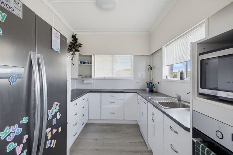 Photo of property in 131 Tiromoana Road, Maata, Eltham, 4398