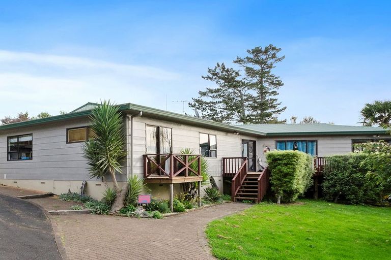 Photo of property in 1184 Waiuku Road, Waiuku, 2681