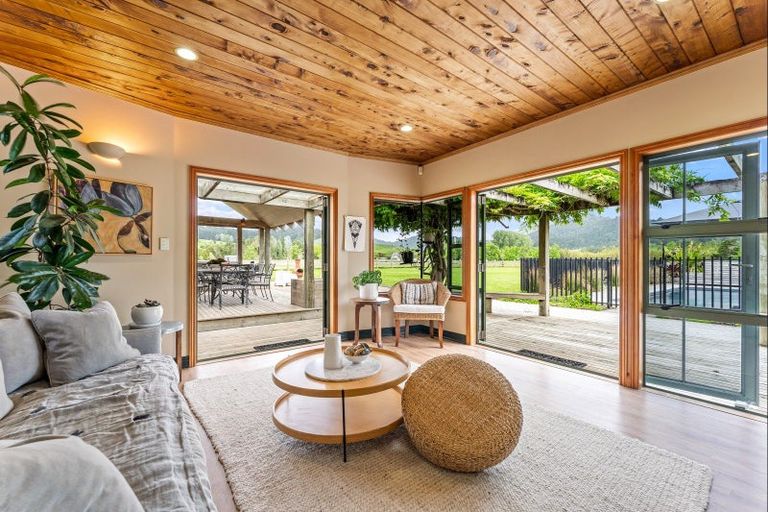 Photo of property in 28 Kaipara Flats Road, Dome Forest, Warkworth, 0981