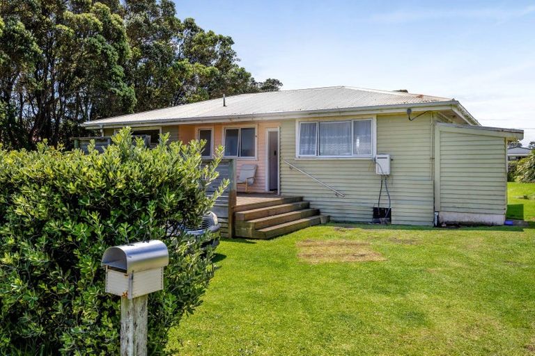 Photo of property in 35 Dorset Street, Opunake, 4616