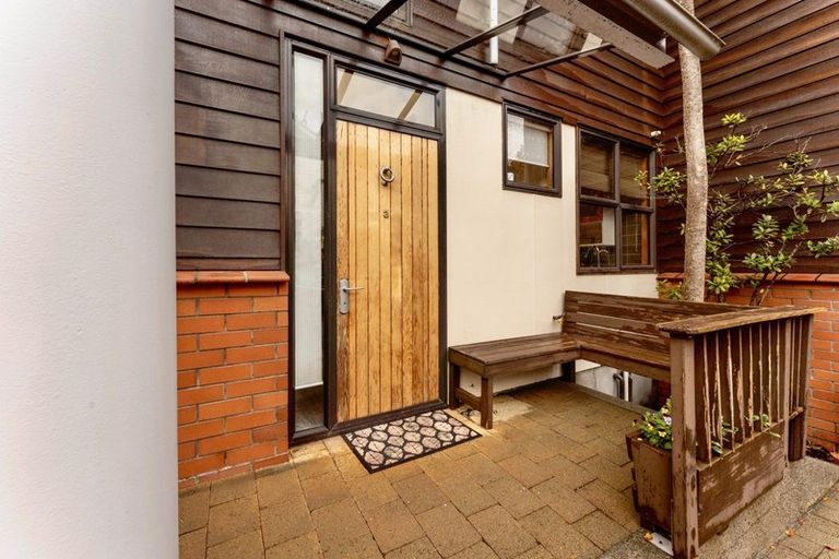 Photo of property in 3/80 Hobson Street, Thorndon, Wellington, 6011