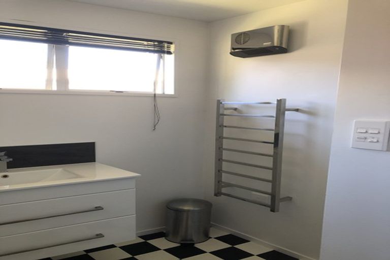 Photo of property in 3 Mckibbin Place, Arrowtown, 9302