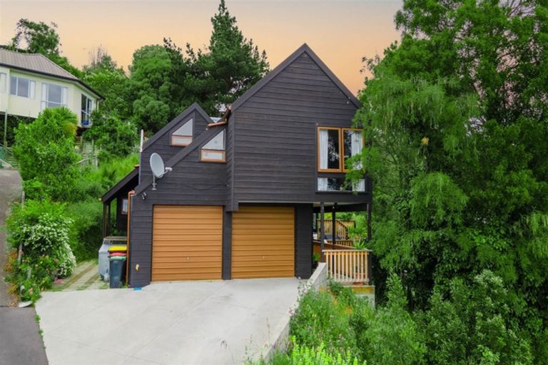 Photo of property in 4 Ball Lane, Redcliffs, Christchurch, 8081