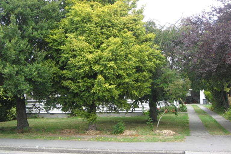 Photo of property in 214 Weston Road, St Albans, Christchurch, 8052