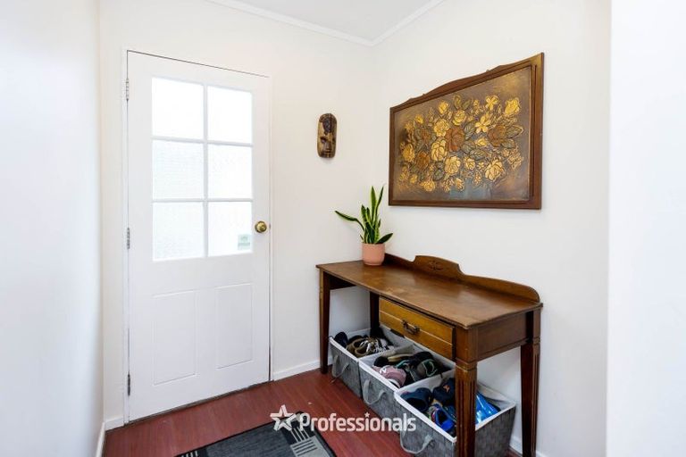 Photo of property in 58 Larchmont Grove, Totara Park, Upper Hutt, 5018