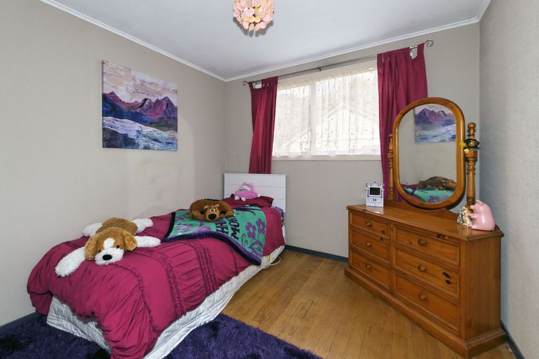 Photo of property in 103 Konini Road, Titirangi, Auckland, 0604