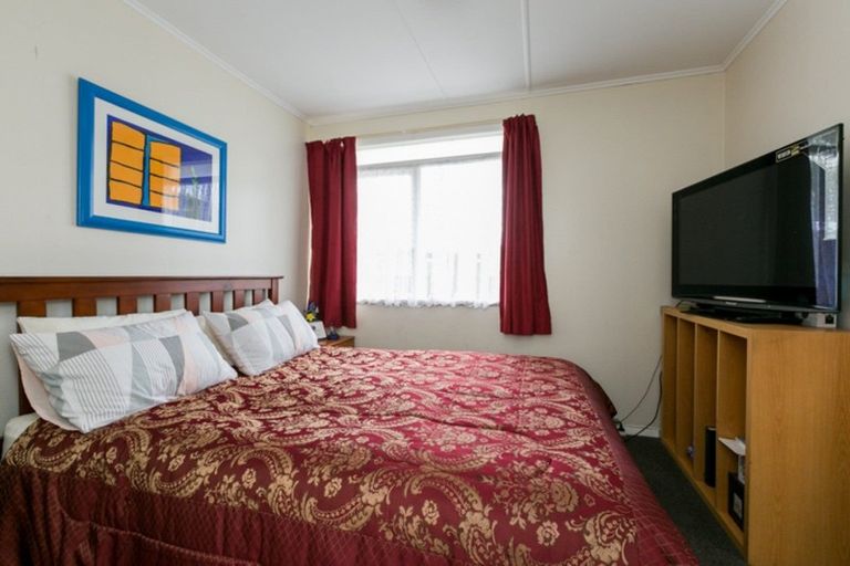 Photo of property in 13 Upham Street, Havelock North, 4130