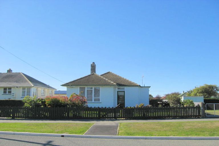 Photo of property in 4 Harlech Street, Oamaru North, Oamaru, 9400
