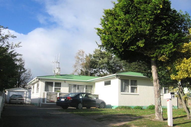 Photo of property in 14 Jackson Avenue, Highbury, Palmerston North, 4412