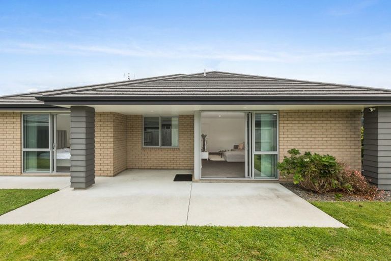 Photo of property in 8 Eastbank Drive, Katikati, 3129