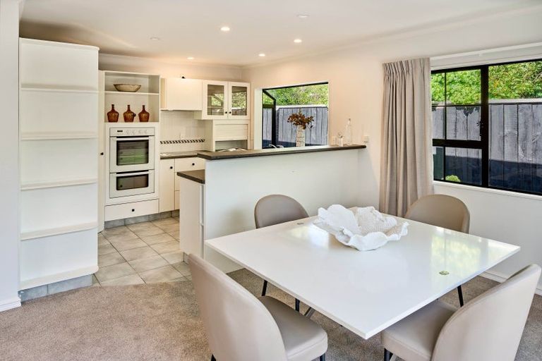 Photo of property in 33 Collingwood Street, Waterloo, Lower Hutt, 5011