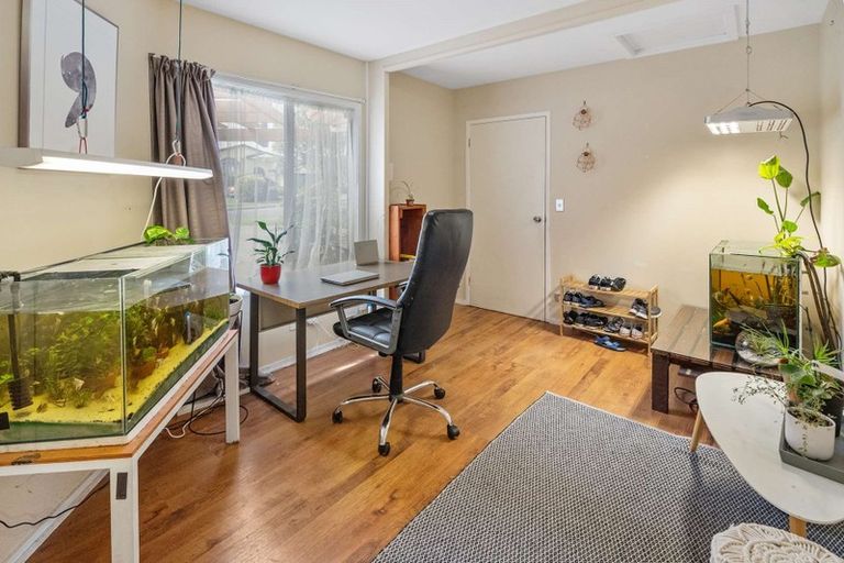 Photo of property in 1 Vanderbilt Place, Welcome Bay, Tauranga, 3112