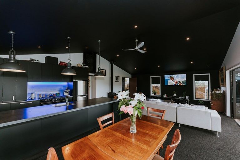 Photo of property in 19 Airedale Road, Weston, Oamaru, 9401