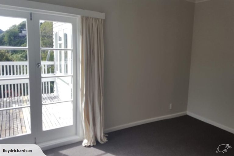 Photo of property in 12 Lytton Street, Wadestown, Wellington, 6012
