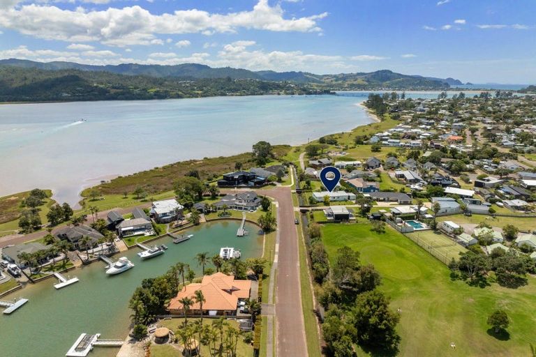 Photo of property in 596 Waterways Parade, Pauanui, Hikuai, 3579