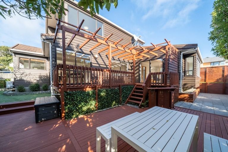 Photo of property in 12 Longmont Terrace, Churton Park, Wellington, 6037
