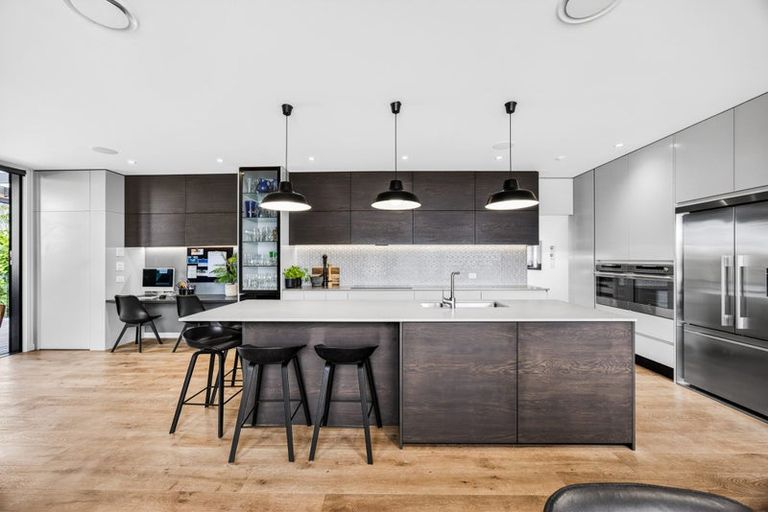 Photo of property in 24 Park Rise, Campbells Bay, Auckland, 0630