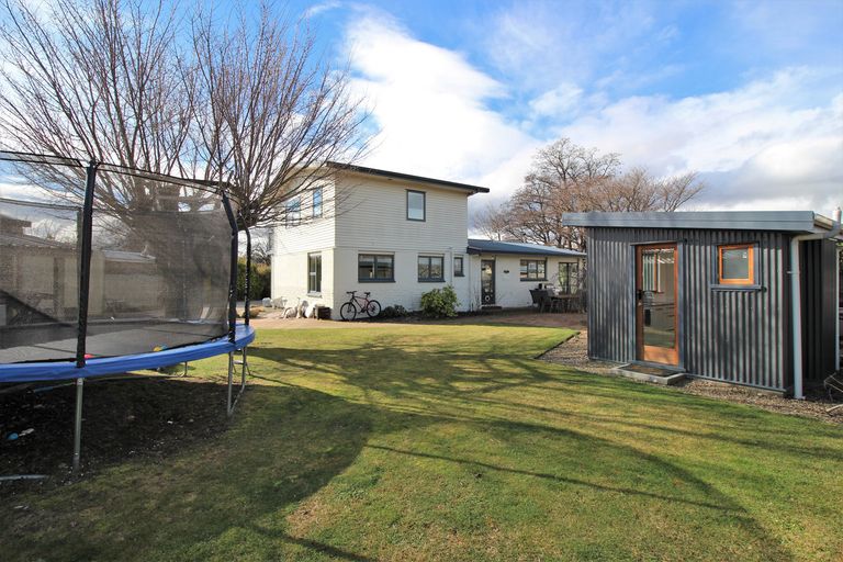 Photo of property in 16 Ashworth Street, Alexandra, 9320