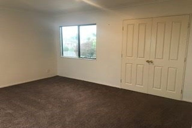 Photo of property in 4 Basra Drive, Henderson, Auckland, 0612