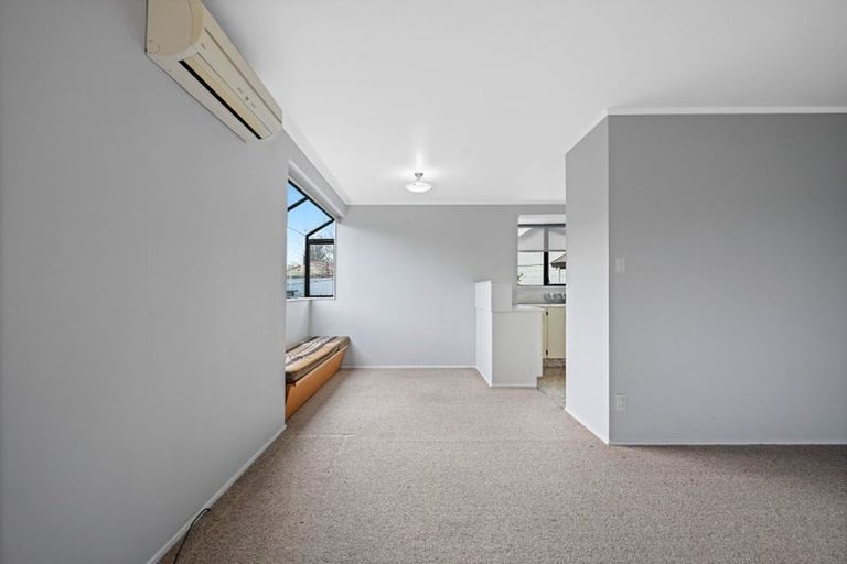 Photo of property in 5 Rigter Place, Enderley, Hamilton, 3214