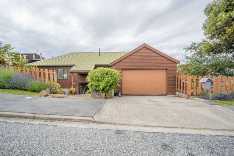 Photo of property in 26 Kamaka Crescent, Bridge Hill, Alexandra, 9320