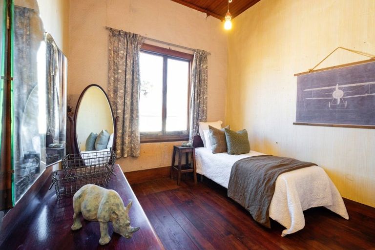 Photo of property in 33a Seapoint Road, Bluff Hill, Napier, 4110