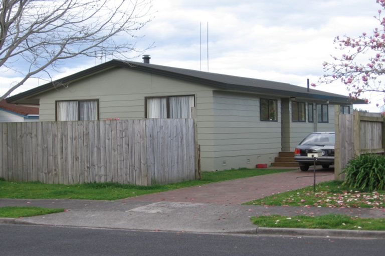 Photo of property in 4 College Place, Poike, Tauranga, 3112