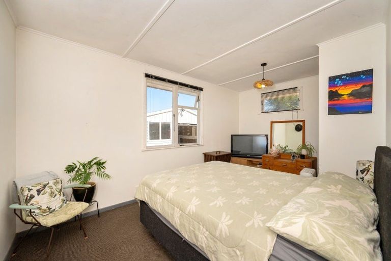Photo of property in 710 Huia Street, Camberley, Hastings, 4120