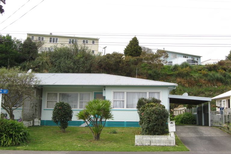 Photo of property in 112 Cook Street, Marfell, New Plymouth, 4310