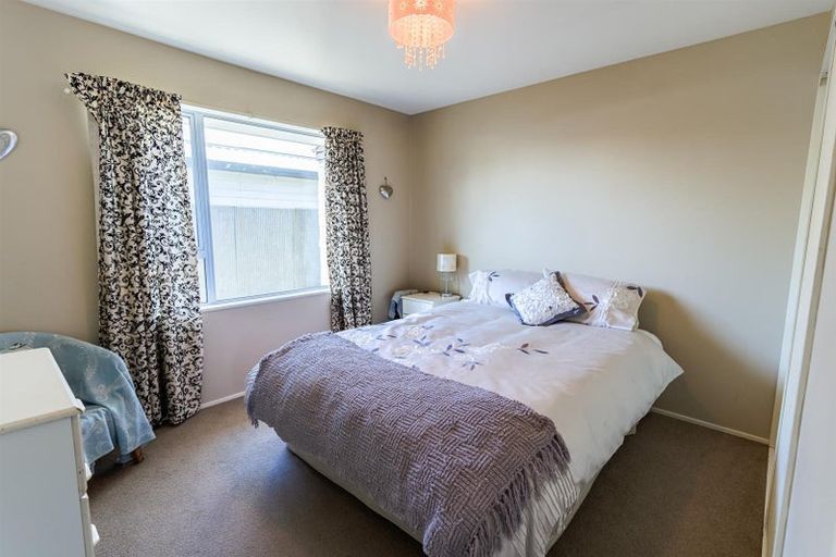 Photo of property in 67a Coopers Road, Dallington, Christchurch, 8061