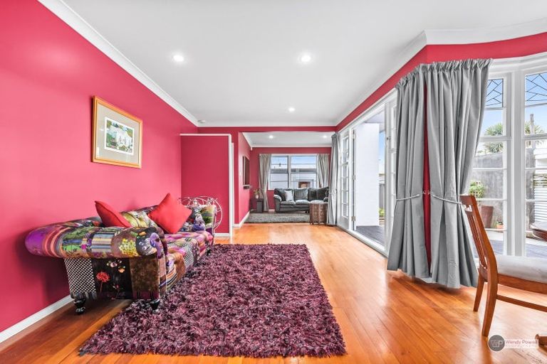 Photo of property in 1 Meadows Avenue, Waiwhetu, Lower Hutt, 5010