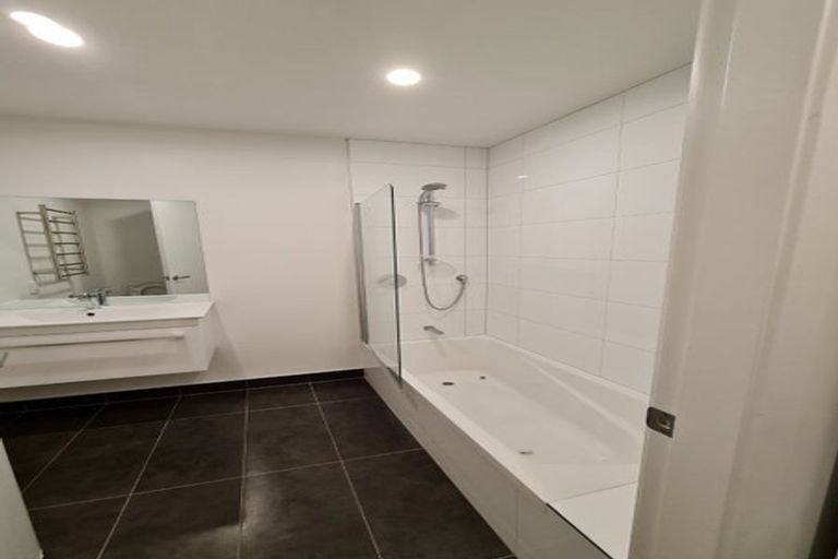 Photo of property in 22c Mandalay Terrace, Khandallah, Wellington, 6035