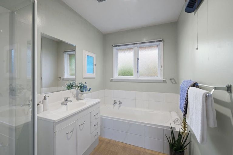 Photo of property in 1/10 Springhill Street, Avonhead, Christchurch, 8042