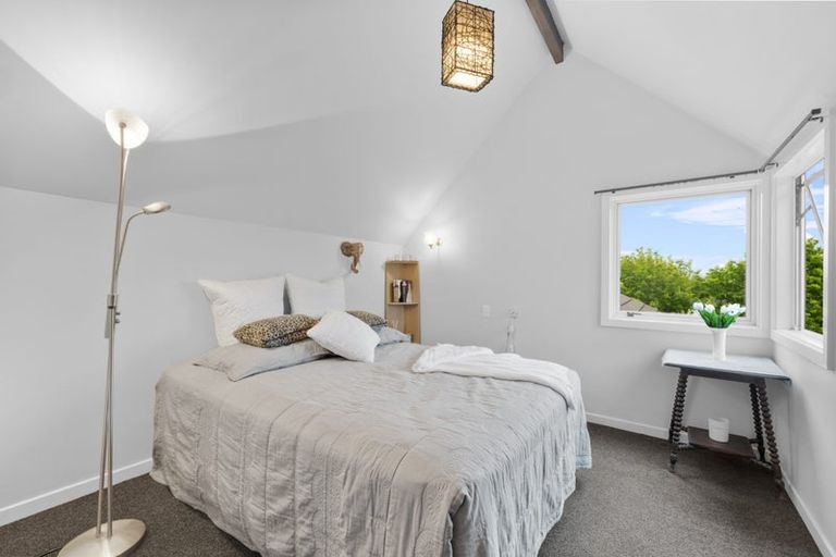 Photo of property in 2 Bengal Drive, Cashmere, Christchurch, 8022