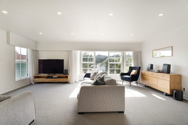 Photo of property in 14 Dormar Place, Churton Park, Wellington, 6037