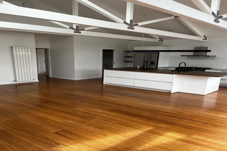 Photo of property in 21 Nottingham Street, Karori, Wellington, 6012