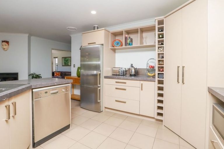 Photo of property in 24 Darjon Drive, Huntington, Hamilton, 3210