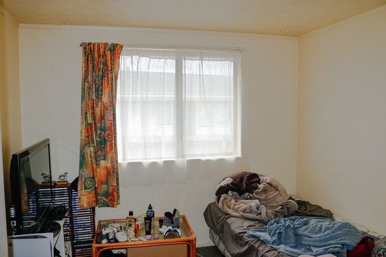 Photo of property in 12a Karyn Street, Castlecliff, Whanganui, 4501