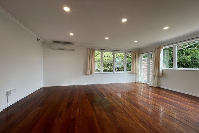 Photo of property in 38 Waipani Road, Te Atatu Peninsula, Auckland, 0610