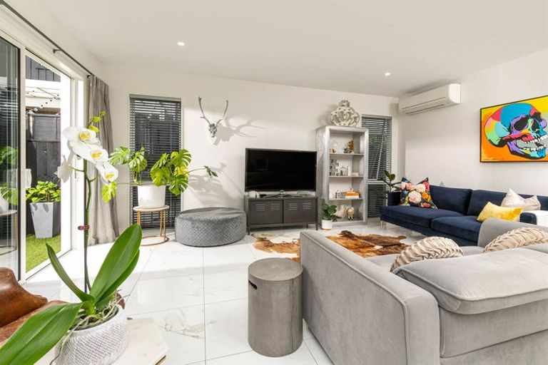 Photo of property in 14 Torea Tai Road, Hobsonville, Auckland, 0616